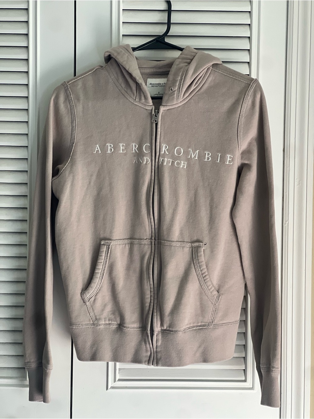 Women’s Abercrombie & Fitch Dusty Taupe Full-Zip Hoodie - Small
